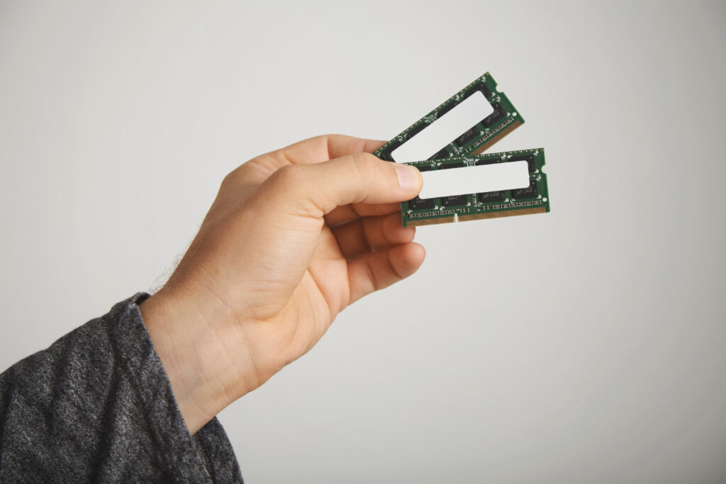 cara upgrade RAM laptop