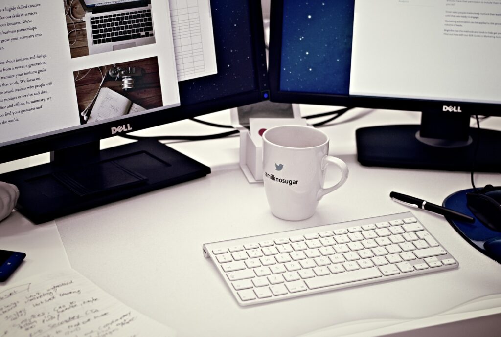 layar laptop tidak menyala