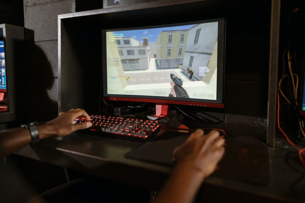 Apa Perbedaan MMORPG dan RPG? Gamers Wajib Tahu